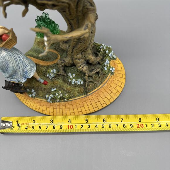 Franklin Mint Wizard of Oz Dorothy and Wicked Apple Tree Figurine Read - Picture 12 of 12